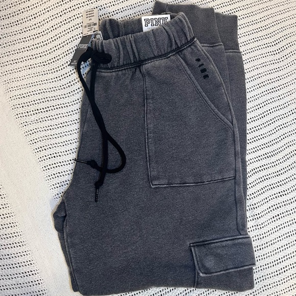 VS PINK Cargo Jogger - Picture 2 of 3